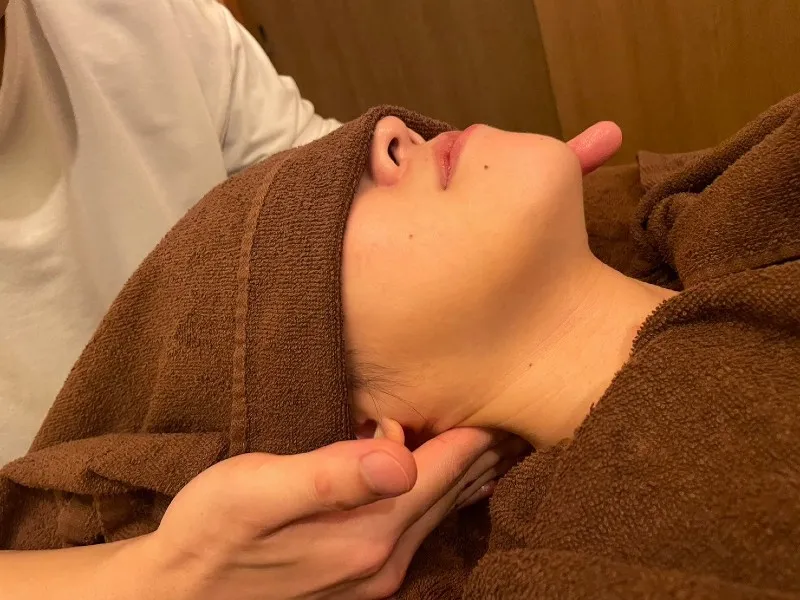 施術の様子2