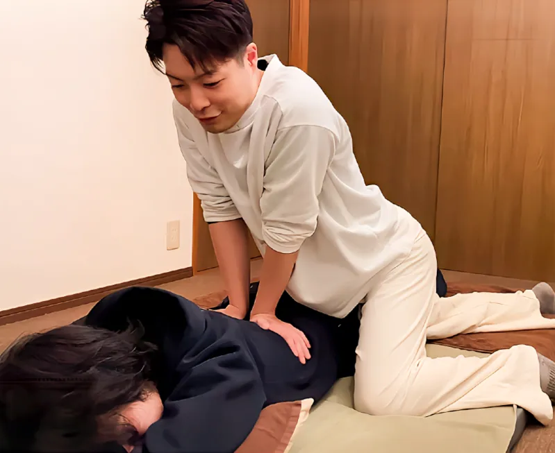 手根での施術イメージ